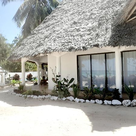 Отель Maua Beach Кизимкази Экстерьер фото